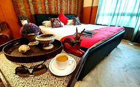 Malik Guest House